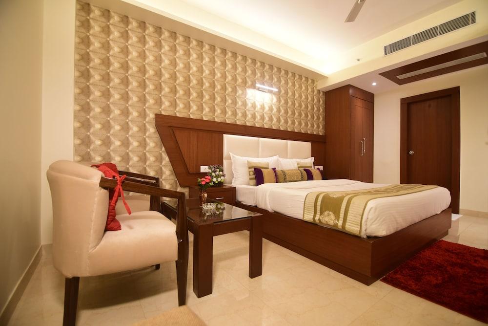 Hotel Varanasi Inn Buitenkant foto