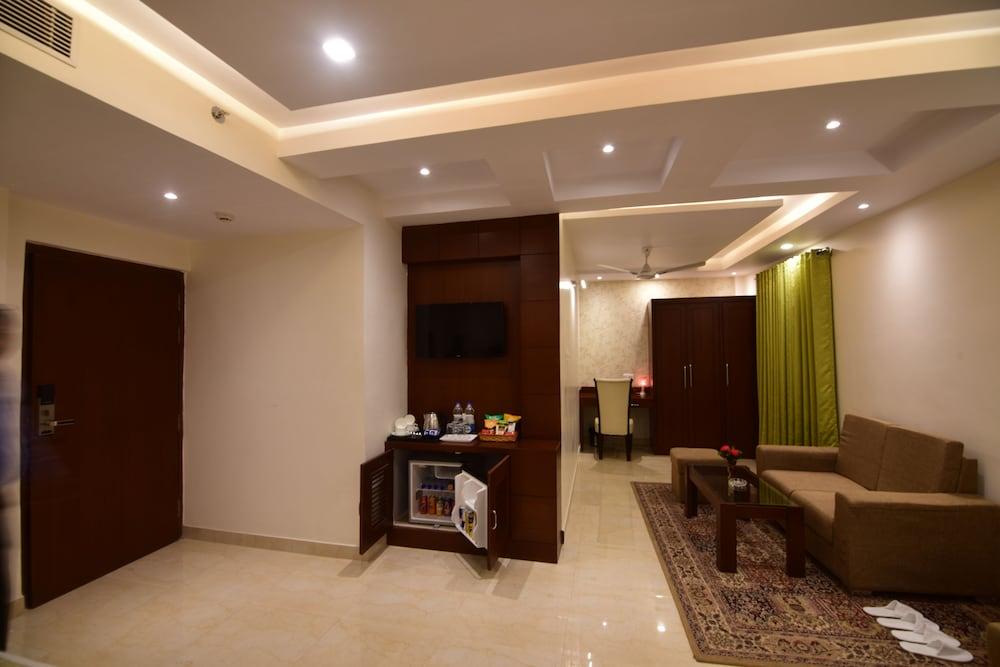 Hotel Varanasi Inn Buitenkant foto