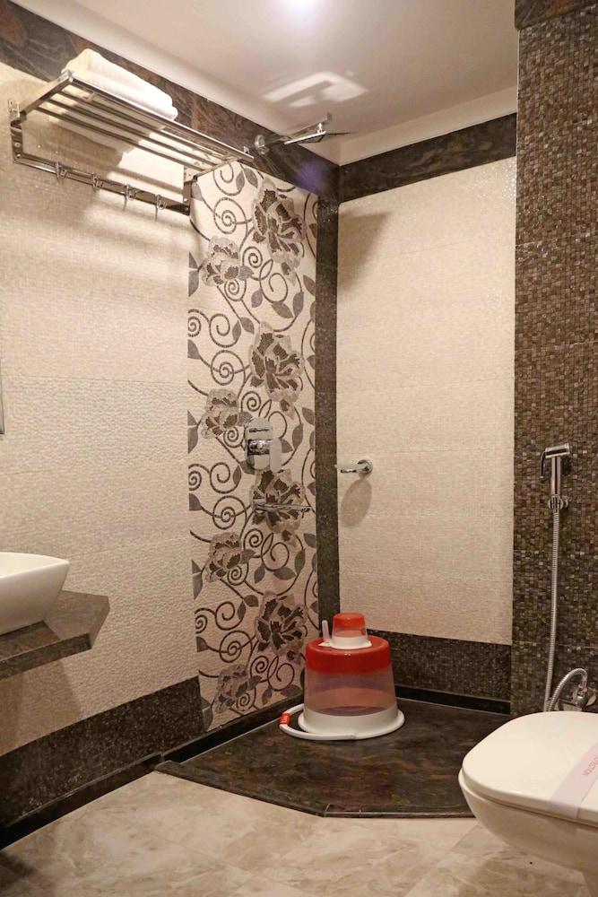 Hotel Varanasi Inn Buitenkant foto