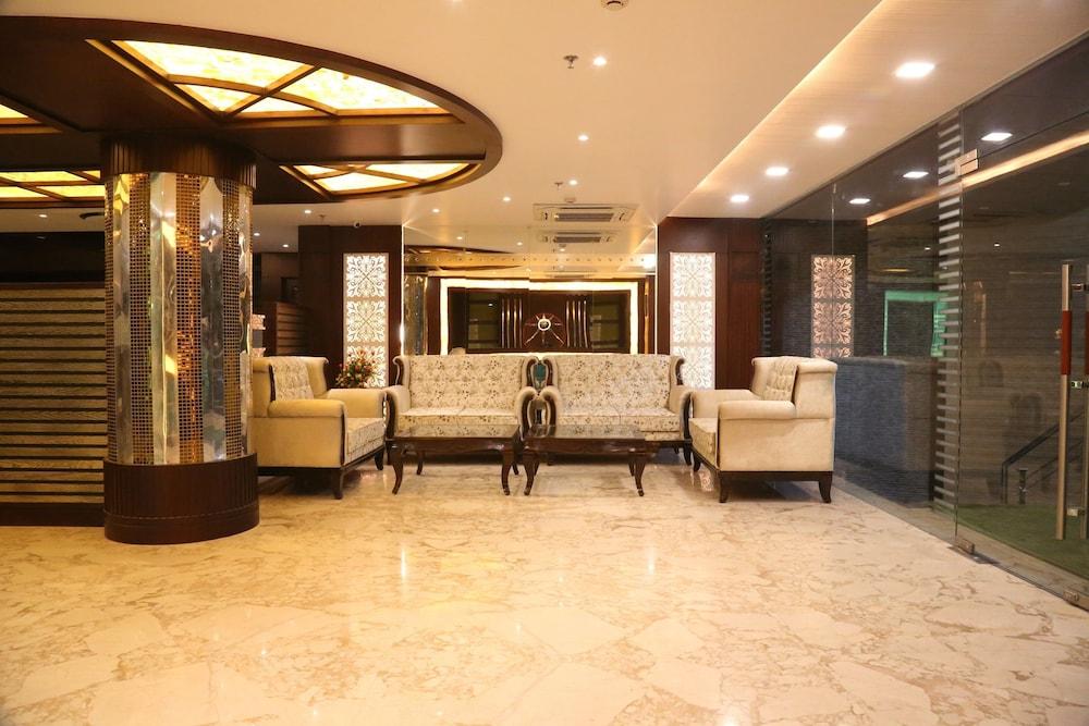 Hotel Varanasi Inn Buitenkant foto