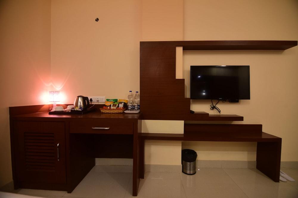 Hotel Varanasi Inn Buitenkant foto