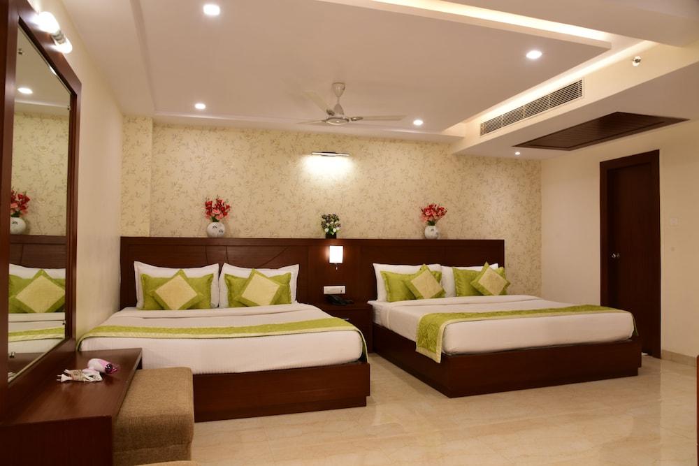 Hotel Varanasi Inn Buitenkant foto