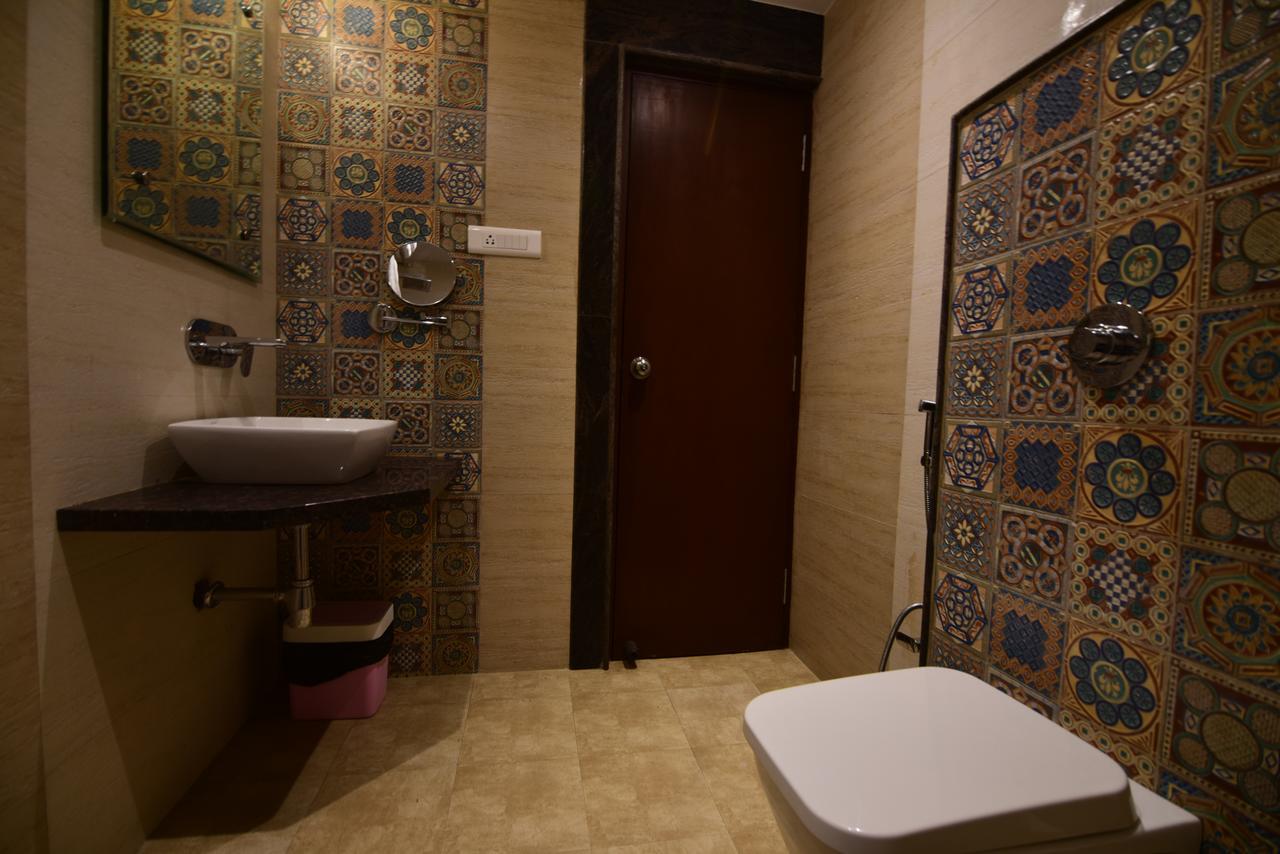 Hotel Varanasi Inn Buitenkant foto